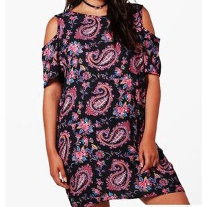 Boohoo cold shoulder shift dress (blue paisley)